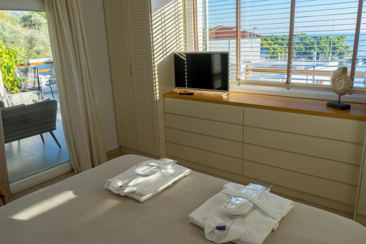 Aegean Suites Votsi  Exterior photo